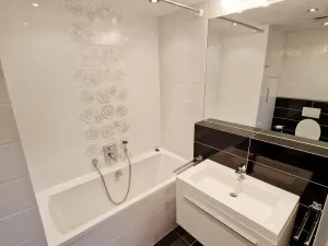 Pronájem bytu 2+kk, Most, M. J. Husa, 58 m2