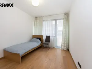 Pronájem bytu 3+kk, Praha - Libeň, Voctářova, 82 m2