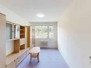 Prodej bytu 3+1, Králův Dvůr, Nad Stadionem, 76 m2