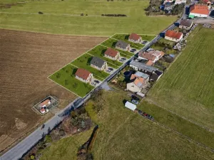 Prodej pozemku pro bydlení, Chlustina, 4589 m2