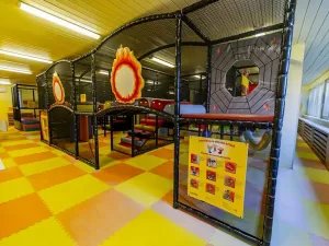 Prodej komerční nemovitosti, Mladá Boleslav, U stadionu, 986 m2