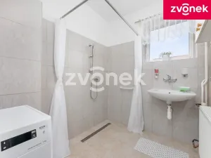 Prodej rodinného domu, Ublo, 300 m2