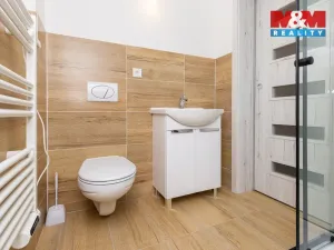 Prodej rodinného domu, Uhersko, 84 m2
