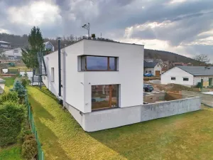 Prodej vícegeneračního domu, Tmaň, Prof. Krbce, 294 m2