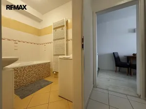 Prodej bytu 2+kk, Olomouc - Nové Sady, Družební, 50 m2