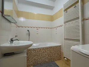 Prodej bytu 2+kk, Olomouc - Nové Sady, Družební, 50 m2