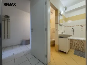 Prodej bytu 2+kk, Olomouc - Nové Sady, Družební, 50 m2