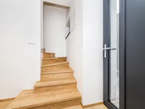 Prodej vily, Chocerady, 170 m2