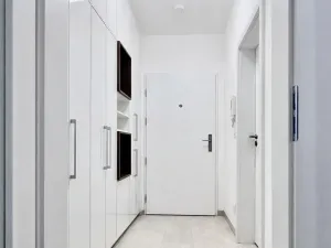 Pronájem bytu 1+kk, Praha - Strašnice, Zvěřinova, 38 m2