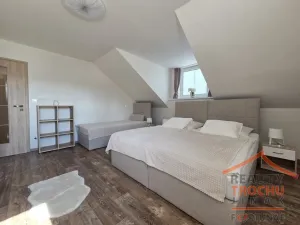 Prodej apartmánu, Trutnov, Polská, 715 m2