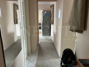 Prodej bytu 3+1, Ostrov, Hlavní třída, 76 m2