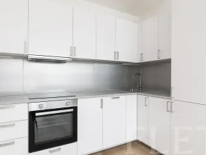 Pronájem bytu 2+kk, Praha - Hloubětín, Sobí, 55 m2