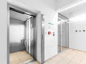 Pronájem bytu 2+kk, Praha - Vinohrady, Korunní, 48 m2