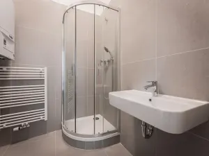 Pronájem bytu 2+kk, Praha - Nové Město, Lípová, 34 m2