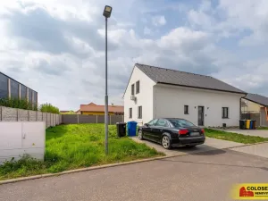 Prodej bytu 3+kk, Hrádek, 107 m2