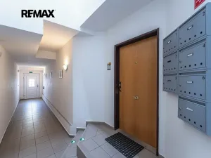 Prodej rodinného domu, Praha - Kyje, Hajní, 330 m2