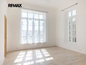 Prodej bytu 1+kk, Vráž, Nad Loděnicí, 28 m2