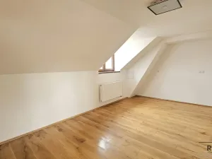 Pronájem bytu 2+1, Třebotov, Hlavní, 100 m2
