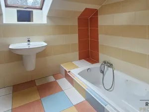 Pronájem bytu 2+1, Třebotov, Hlavní, 100 m2