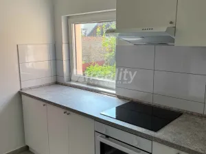 Pronájem bytu 2+1, Telč - Telč-Staré Město, 9. května, 50 m2