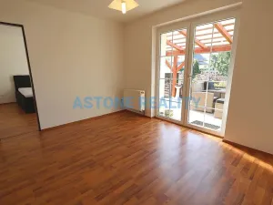 Pronájem rodinného domu, Praha - Újezd nad Lesy, Týnecká, 210 m2