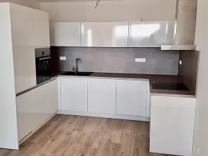 Pronájem bytu 2+kk, Plzeň, Halštatská, 70 m2