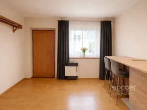 Pronájem bytu 2+kk, Praha - Smíchov, Grafická, 45 m2