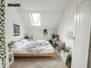 Pronájem atypického bytu, Drahelčice, V Brance, 164 m2
