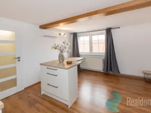 Pronájem bytu 2+kk, Český Brod, Ruská, 40 m2