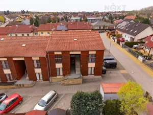 Prodej bytu 3+kk, Květnice, Ibišková, 60 m2