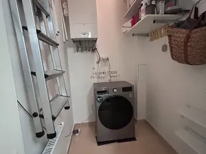 Prodej bytu 2+kk, Praha - Holešovice, Pplk. Sochora, 59 m2