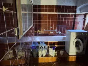 Prodej rodinného domu, Vroutek, Podbořanská, 200 m2