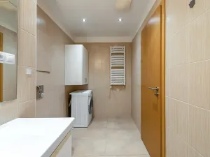 Pronájem bytu 1+kk, Praha - Vinohrady, Korunní, 47 m2