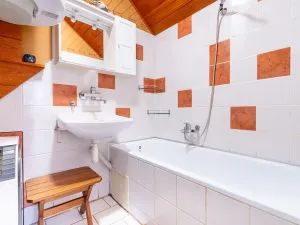 Prodej rodinného domu, Železnice, Nádražní, 73 m2