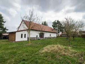 Prodej rodinného domu, Lety, 550 m2
