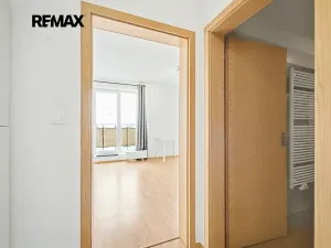 Pronájem bytu 1+kk, Hostivice, Ječná, 42 m2