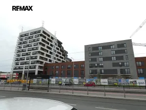 Pronájem obchodního prostoru, Praha - Hloubětín, Poděbradská, 188 m2