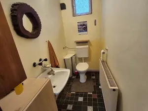 Pronájem výrobních prostor, Holoubkov, 150 m2