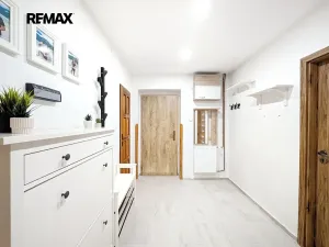 Prodej bytu 3+1, Všeradice, 74 m2