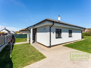 Prodej rodinného domu, Krakovany, 115 m2