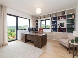 Prodej bytu 5+kk, Chocerady, 189 m2