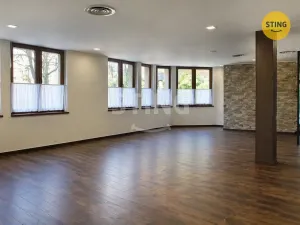 Pronájem restaurace, Frýdek-Místek, 1. máje, 655 m2