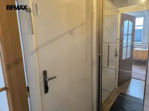 Pronájem bytu 1+1, Karlovy Vary, Plzeňská, 42 m2