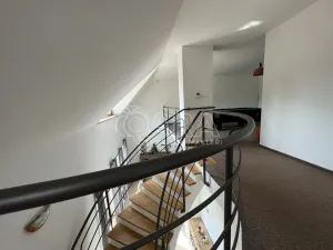 Pronájem rodinného domu, Praha - Záběhlice, Dolní Chaloupky, 245 m2