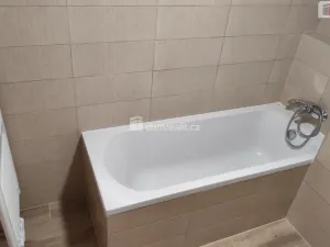 Prodej bytu 2+kk, Slaný, Lázeňská, 66 m2