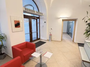 Pronájem kanceláře, Olomouc, Dolní náměstí, 204 m2