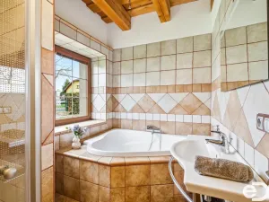 Prodej rodinného domu, Dolní Beřkovice - Vliněves, 400 m2