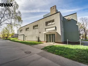 Pronájem obchodního prostoru, Praha - Háje, Hviezdoslavova, 661 m2