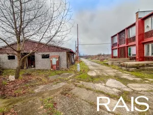 Prodej výrobních prostor, Mikulčice, 3646 m2