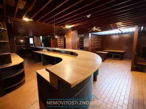 Pronájem obchodního prostoru, Znojmo, Holandská, 375 m2